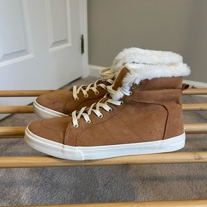 Camel brown high top sneakers with fur